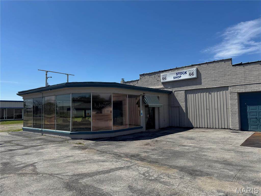 817 Union Avenue - Photo 1