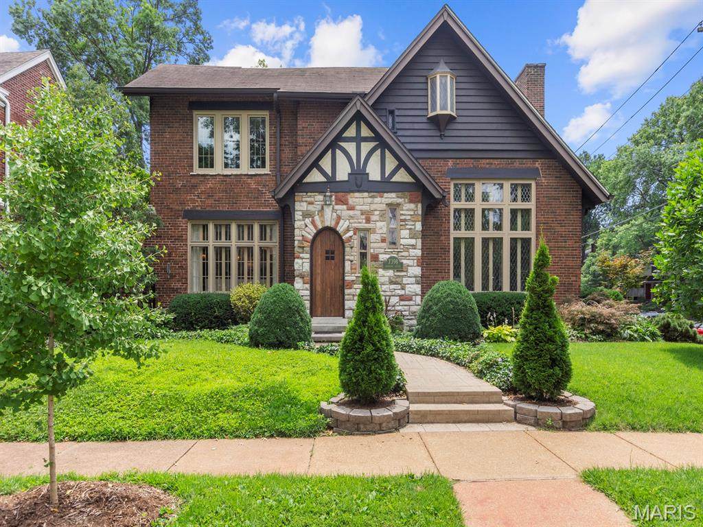 7398 Norwood Avenue - Photo 1