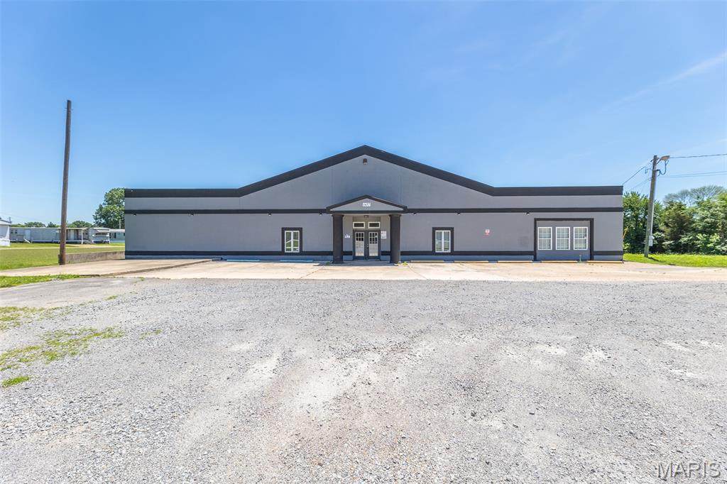 602 Outer Road - Photo 1