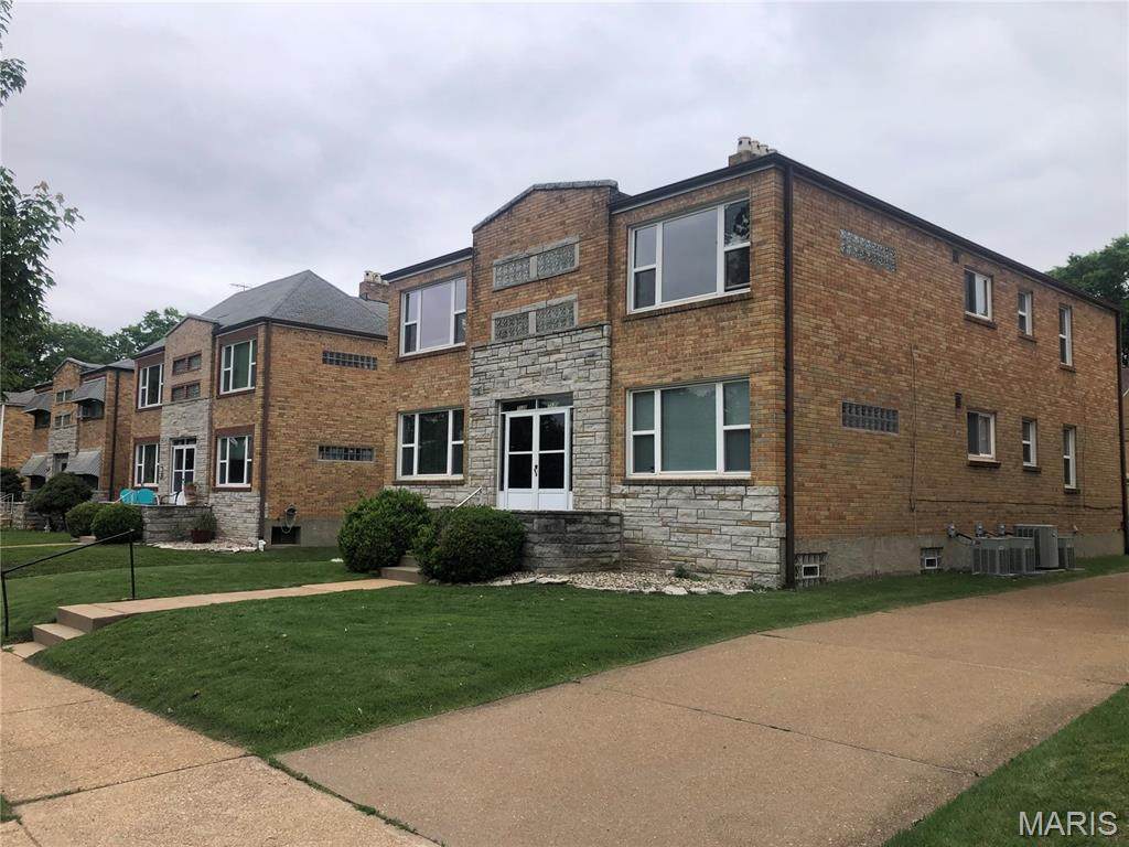 7128 Jamieson Avenue - Photo 1