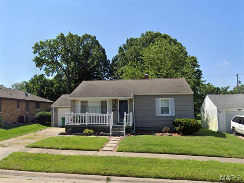 411 3rd Street - Photo 1