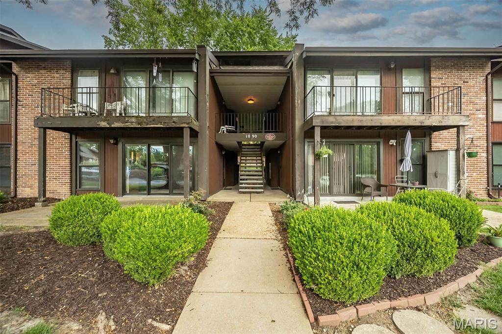 1090 Mersey Bend Drive - Photo 1