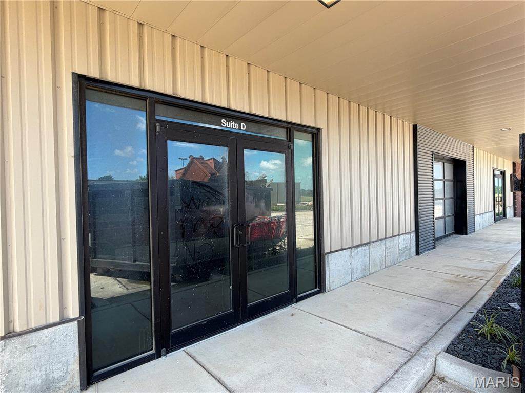 2015 Perryville Boulevard - Photo 1