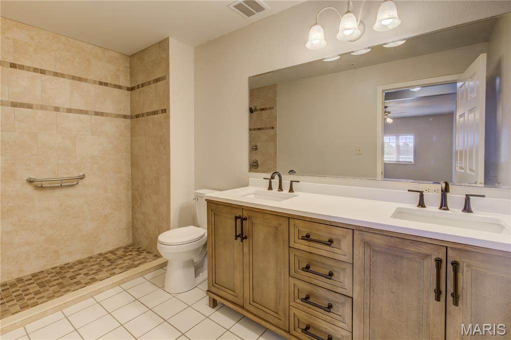 https://bt-photos.global.ssl.fastly.net/midamerica/orig_boomver_1_26036952-1.jpg