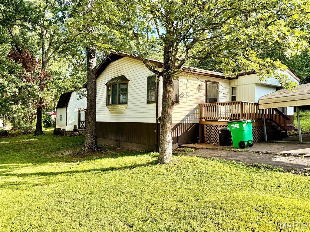 700 Rue Chambord - Photo 1
