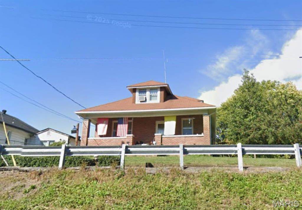 307 Clinton Street - Photo 1