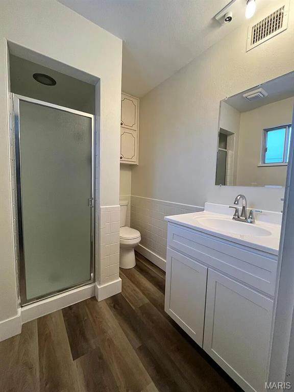 https://bt-photos.global.ssl.fastly.net/midamerica/orig_boomver_1_26037735-1.jpg