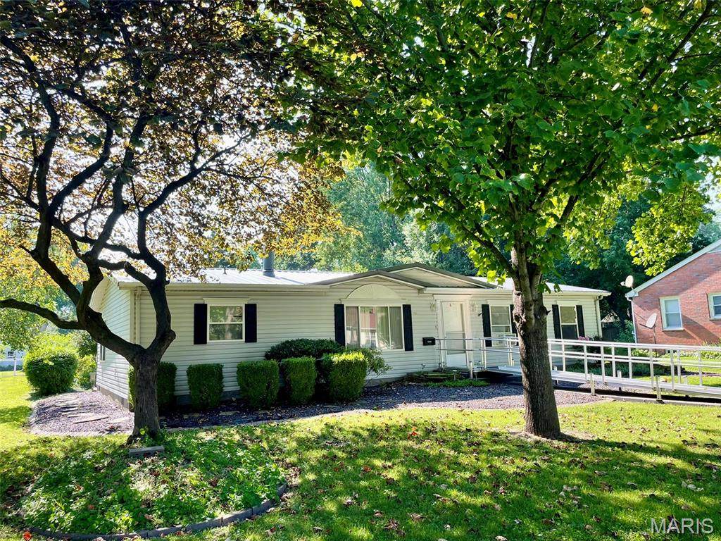 1205 Locust Street - Photo 1