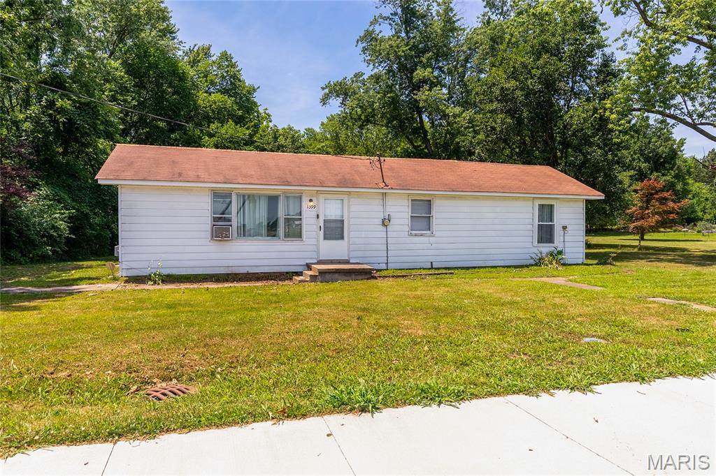 1399 7th Street - Photo 1