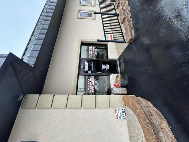 700 Illinois Street - Photo 1