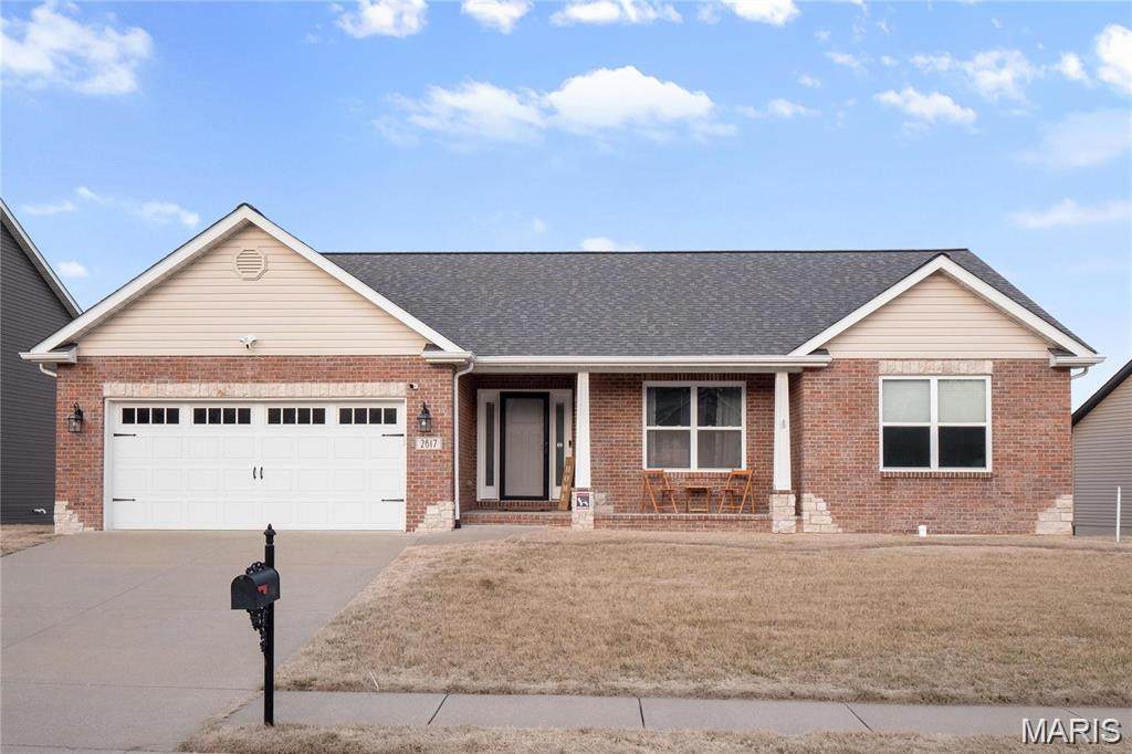 2617 Lauren Lake Drive - Photo 1