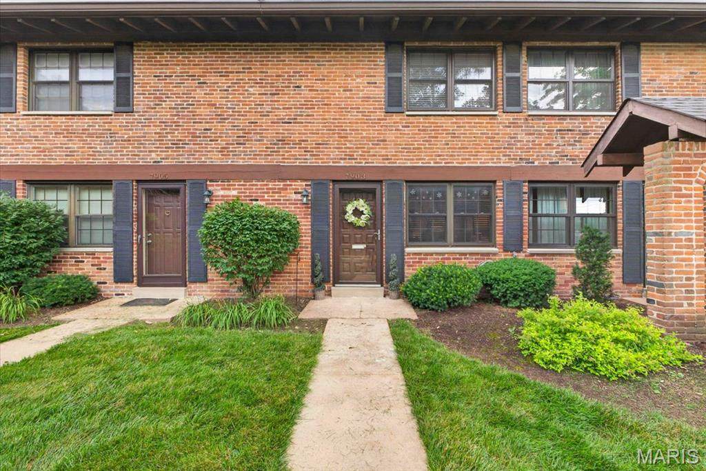 7903 Royal Arms Court - Photo 1