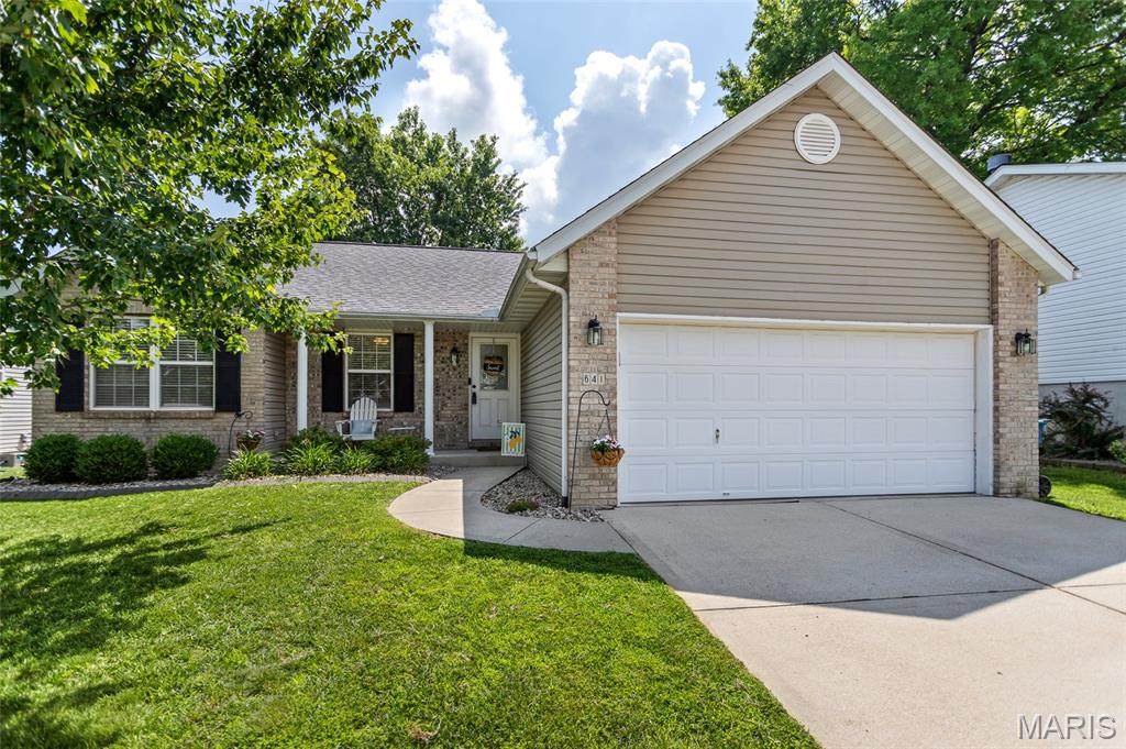 641 High School Street - Photo 1