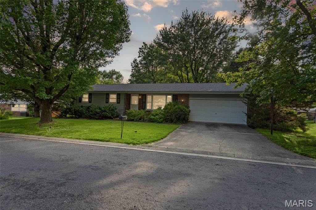 24 Cardinal Lane - Photo 1