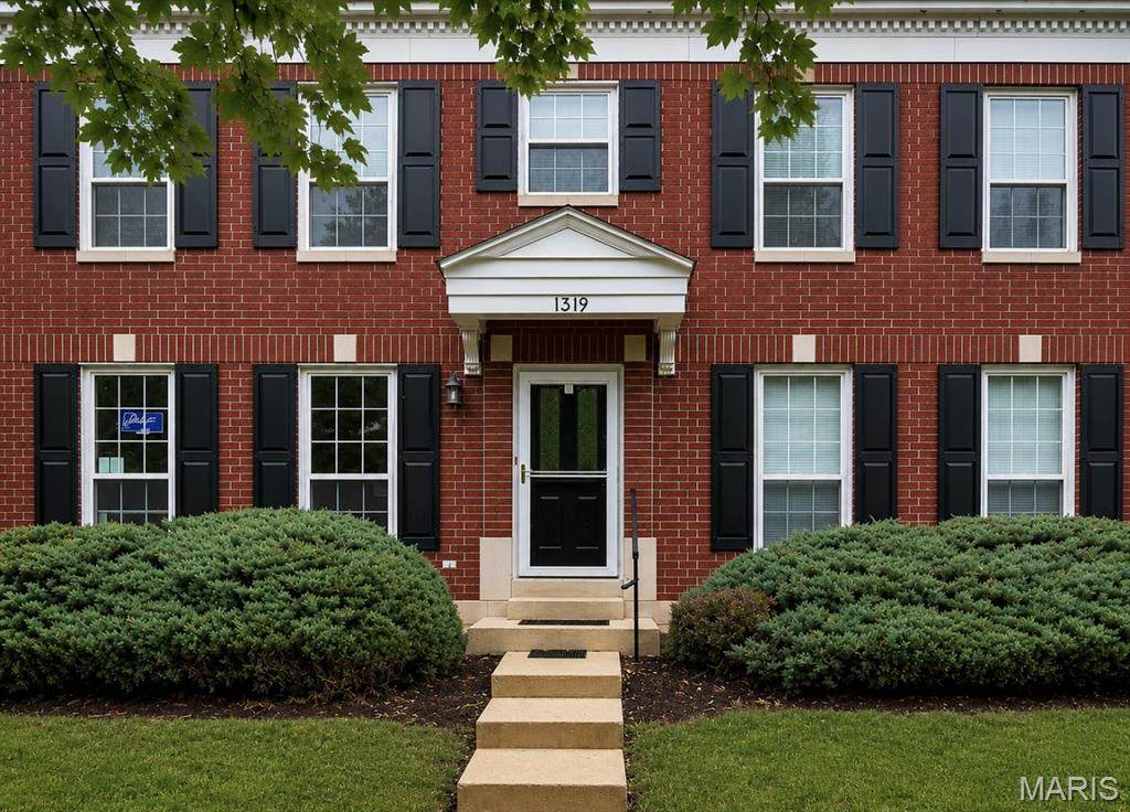 1319 Parkview Estates Drive - Photo 1
