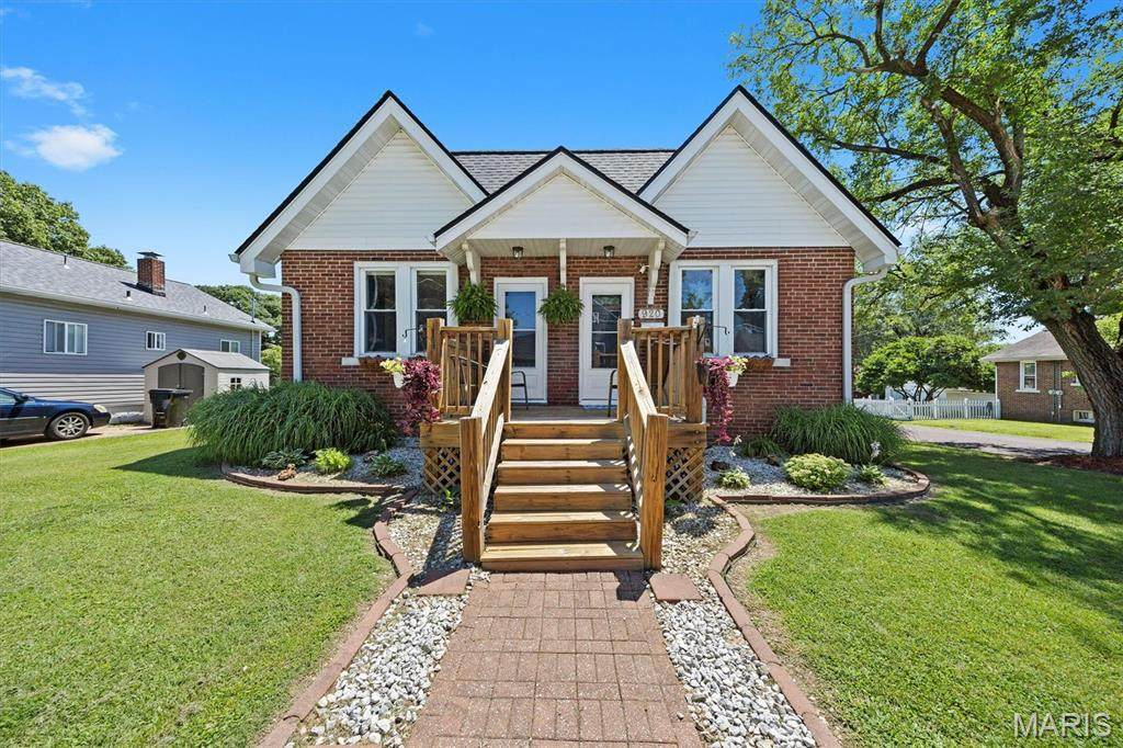 920 5th Street - Photo 1