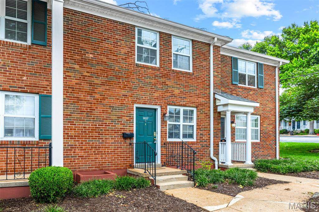 9137 North Swan Circle - Photo 1