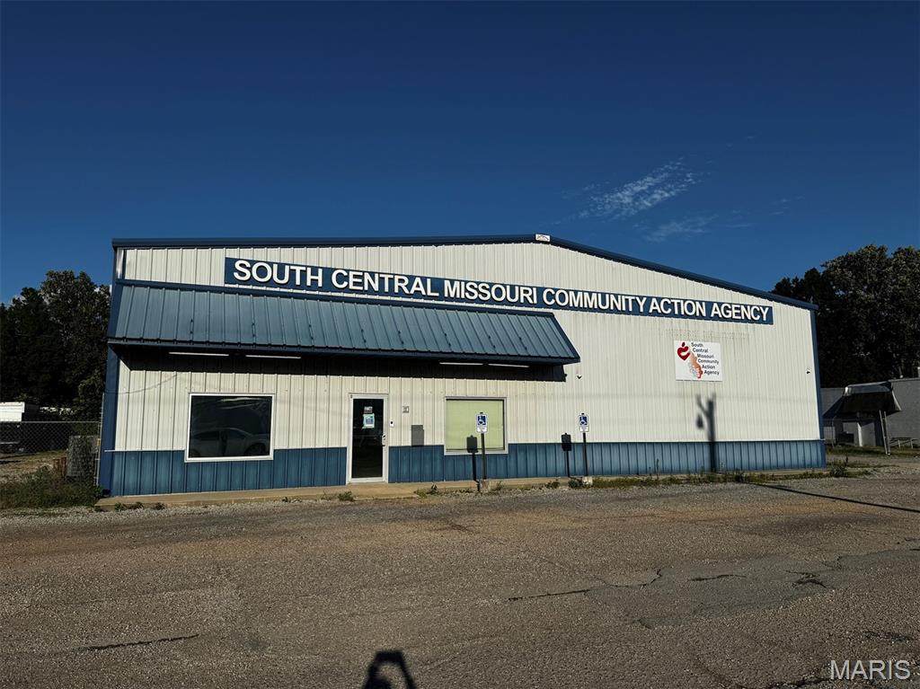 1716 Broadway - Photo 1