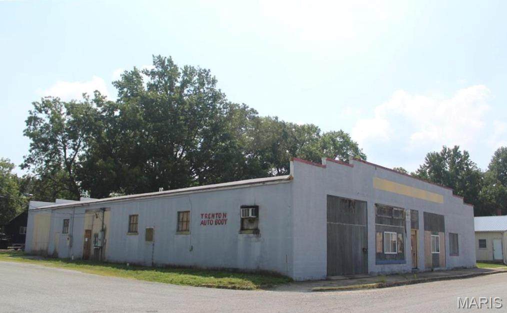 202 Main Street - Photo 1
