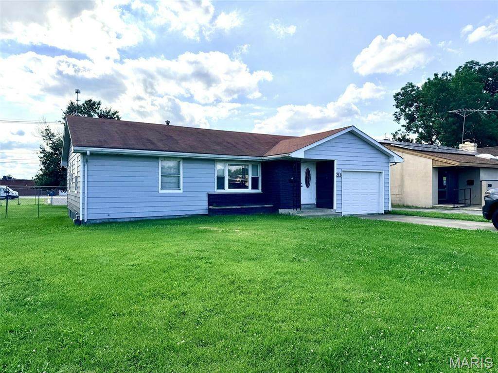 213 Clark Avenue - Photo 1