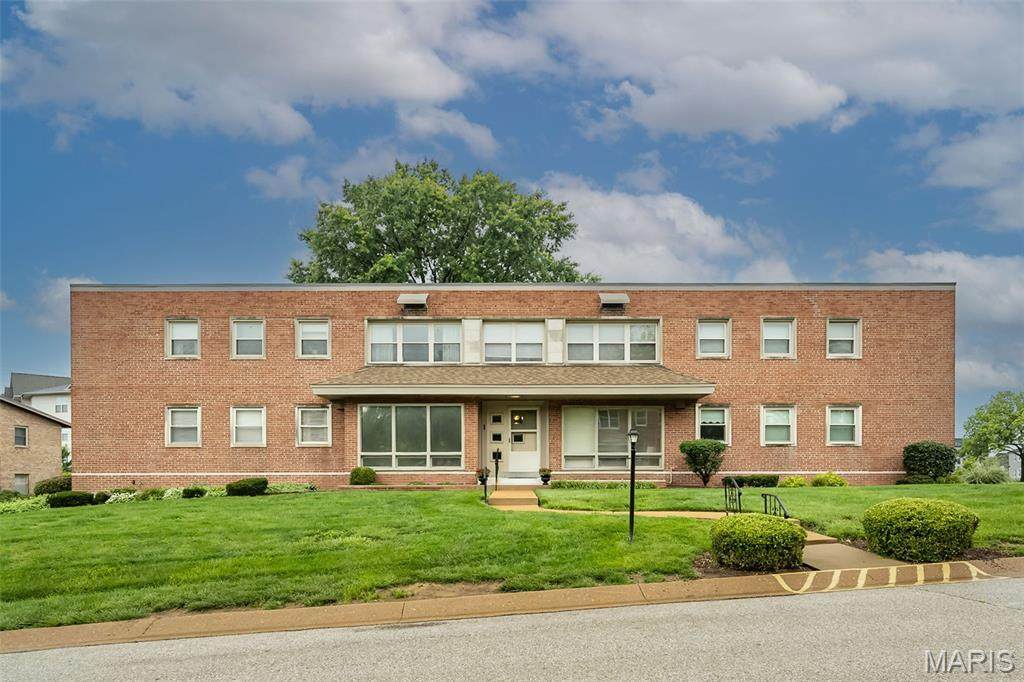 1 Delcrest Court - Photo 1