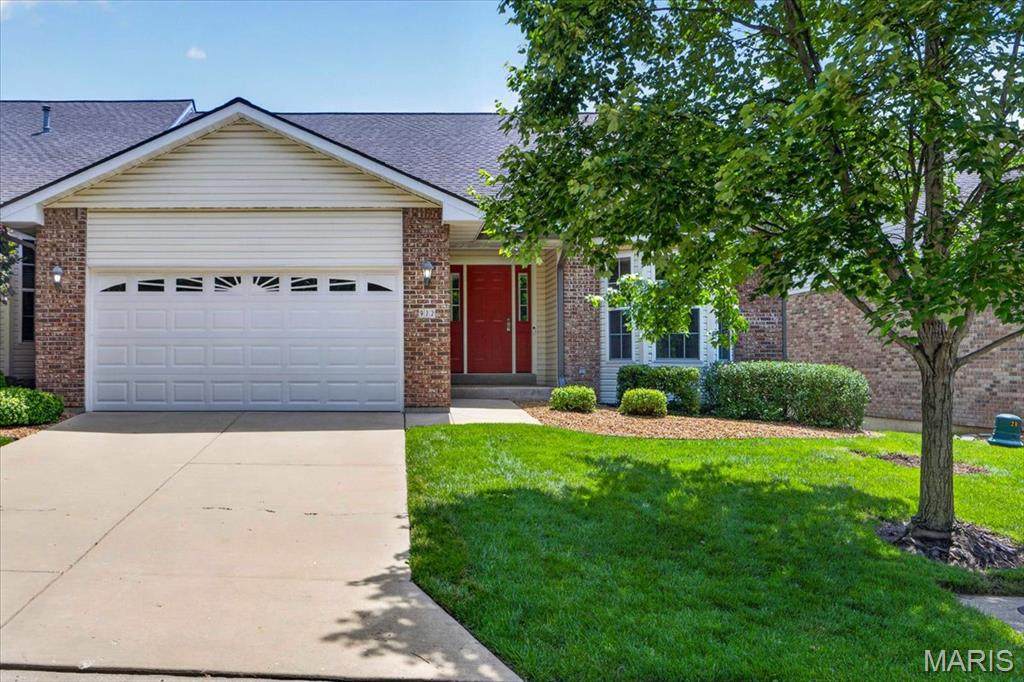 922 Penny Lane - Photo 1