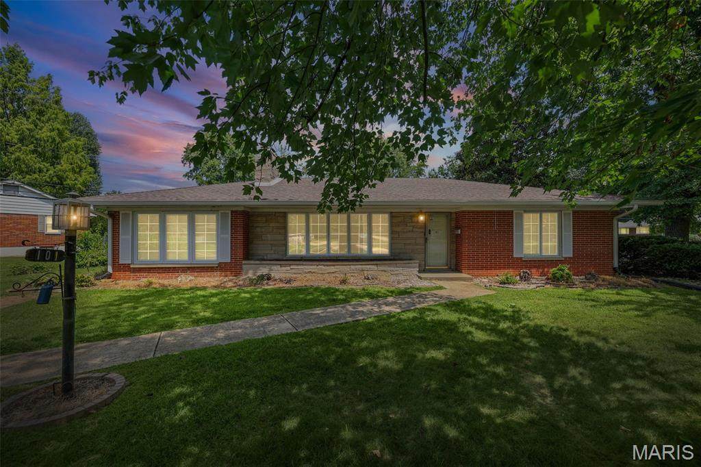 101 Clearview Drive - Photo 1