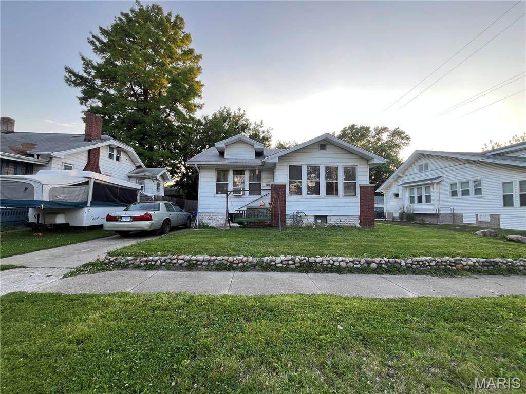 231 19 Street - Photo 1
