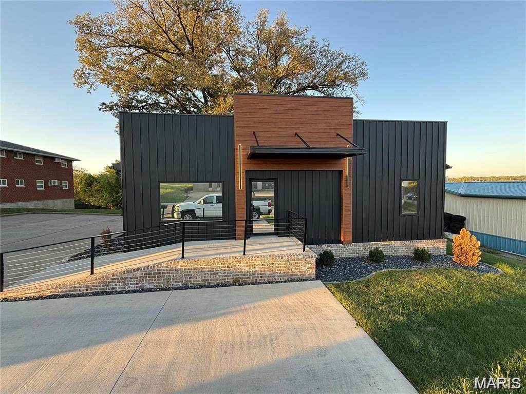 2552 Independence Street - Photo 1