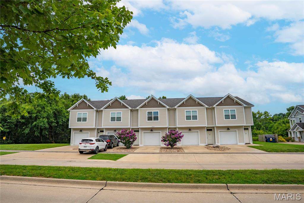 2020 Walden Boulevard - Photo 1