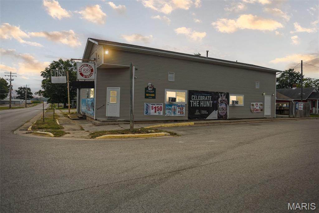 102 Locust Street - Photo 1