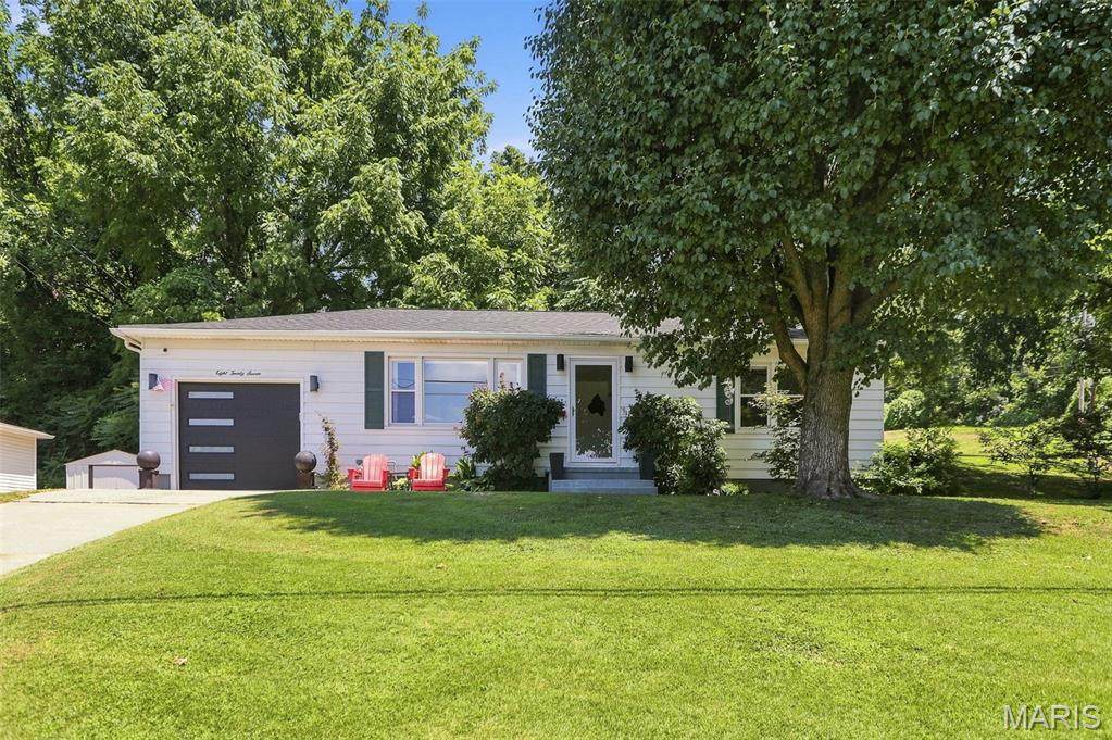 827 Bee Tree Lane - Photo 1