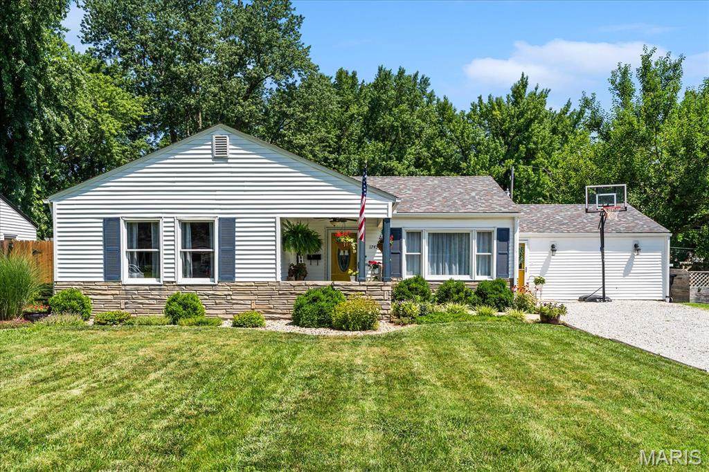 1745 Stevens Street - Photo 1