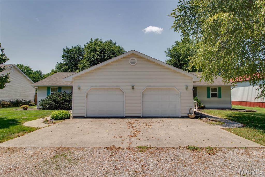 405-407 Shady Lane - Photo 1