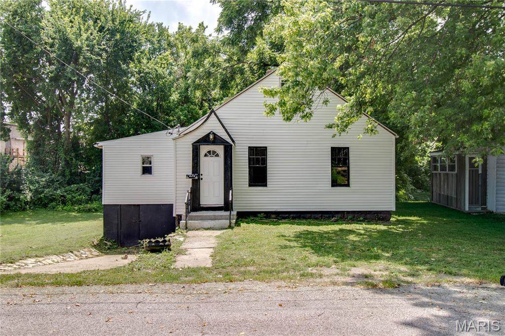 619 Elfgen Street - Photo 1