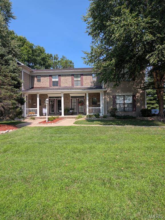 5017 River Aire Drive - Photo 1