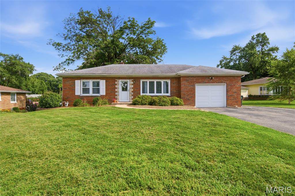 14 Circle Drive - Photo 1