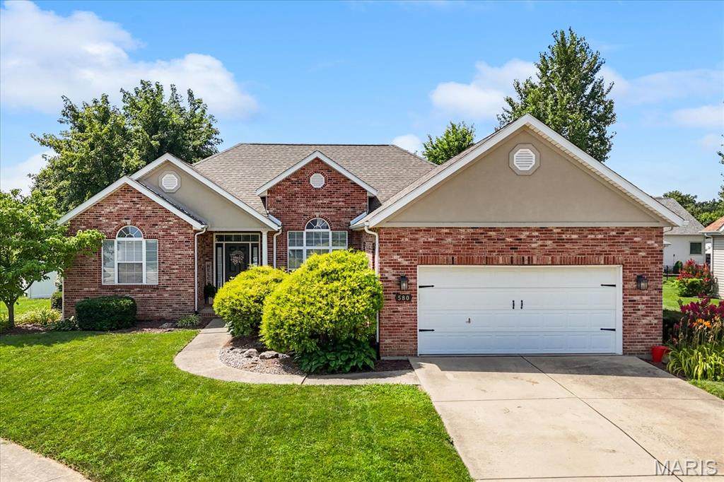 580 Manor Lane - Photo 1