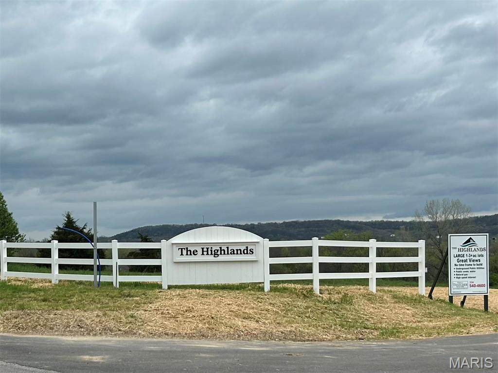 656 # 15 Highlands Court - Photo 1