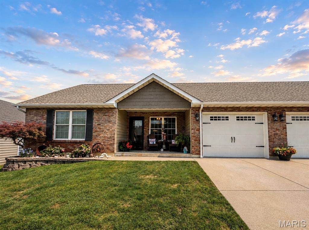 25 Pecan Tree Lane - Photo 1