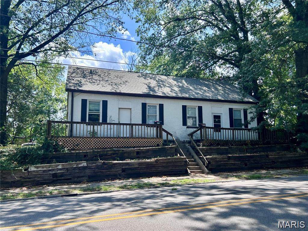 517 Mascoutah Avenue - Photo 1