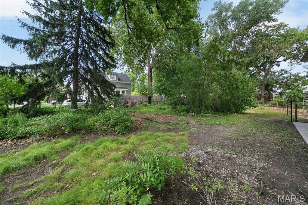 2624 Margarette Avenue - Photo 1