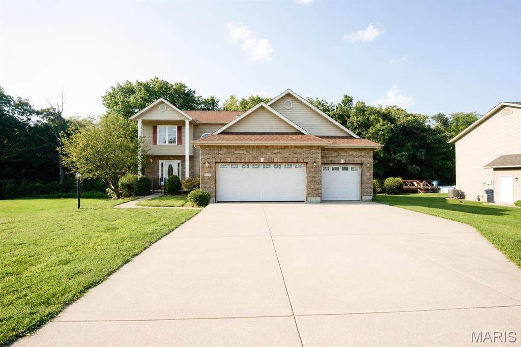 1059 Wolf Creek Court - Photo 1