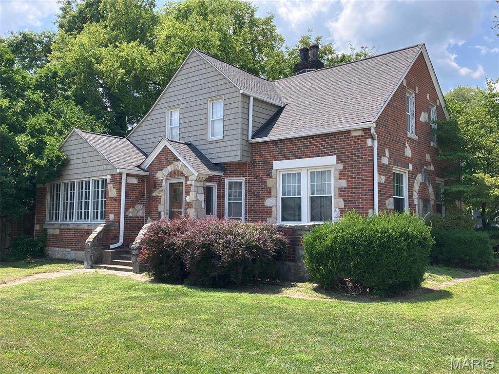 891 12th Street - Photo 1