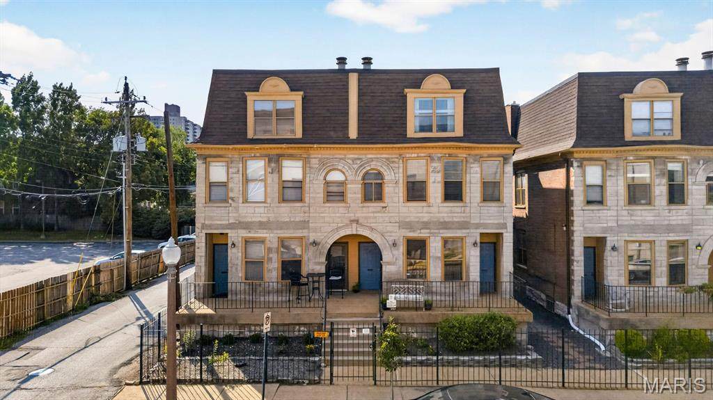 329 Boyle Avenue - Photo 1