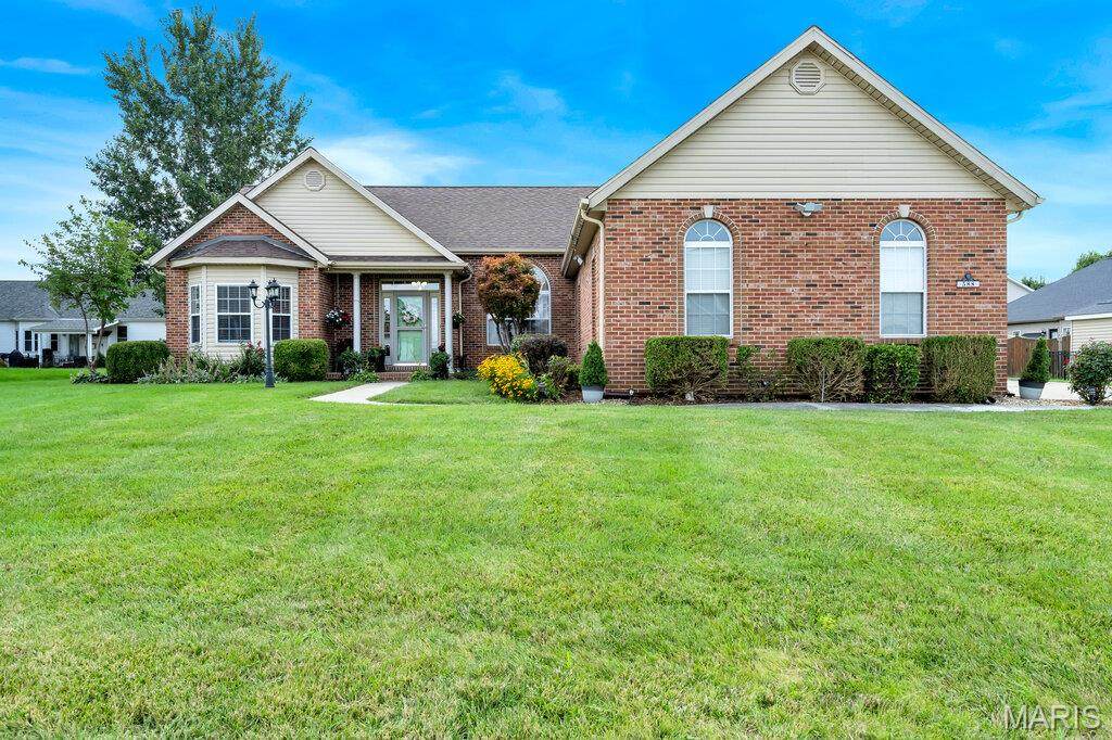588 Manor Lane - Photo 1