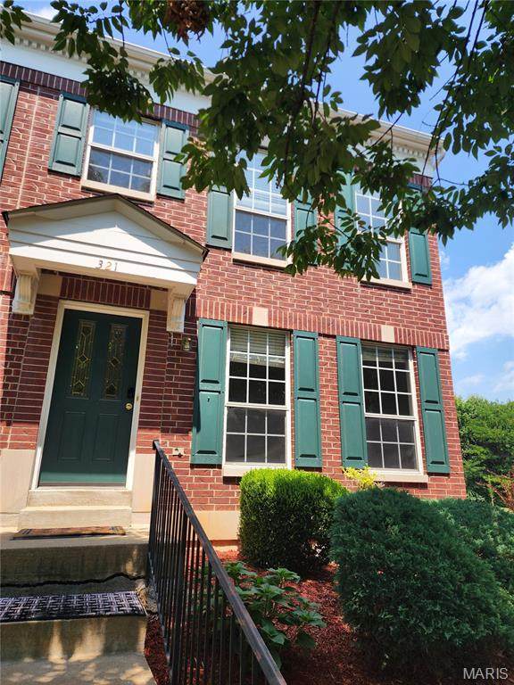 321 Heritage Commons Circle - Photo 1
