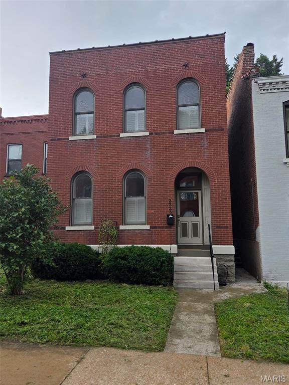 2723 Allen Avenue - Photo 1