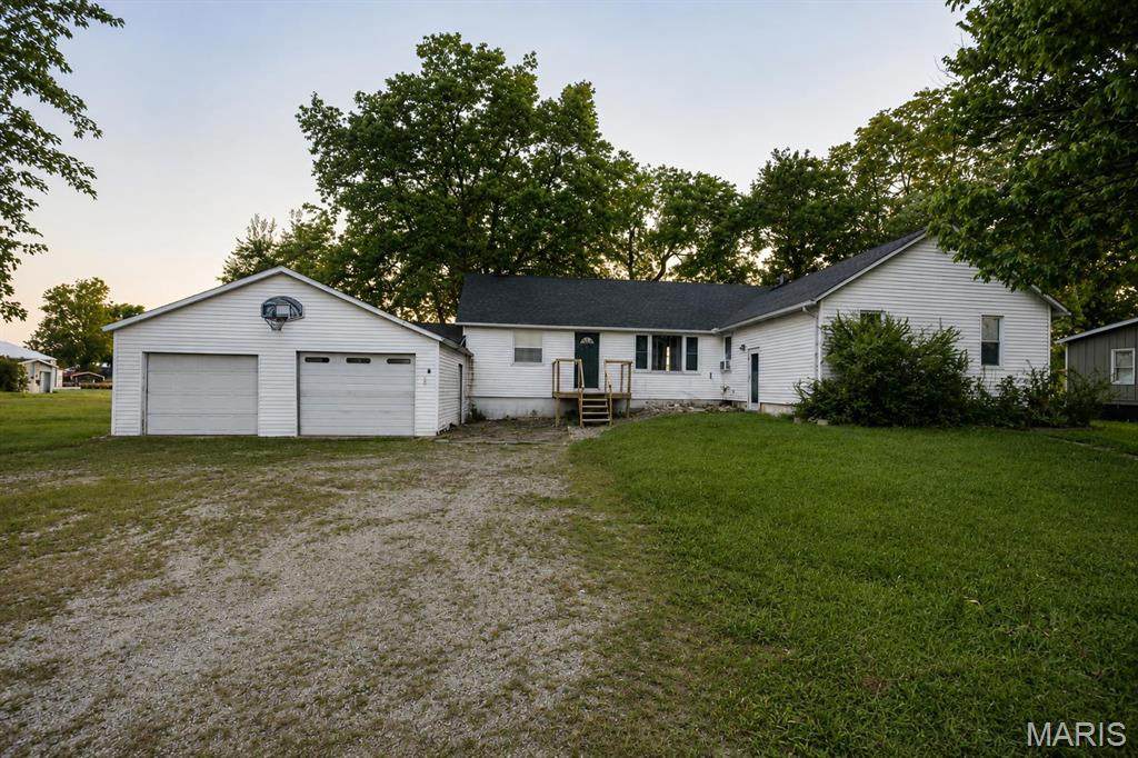 1013 Main Street - Photo 1