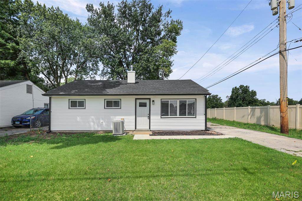 1009 Royal Heights Road - Photo 1